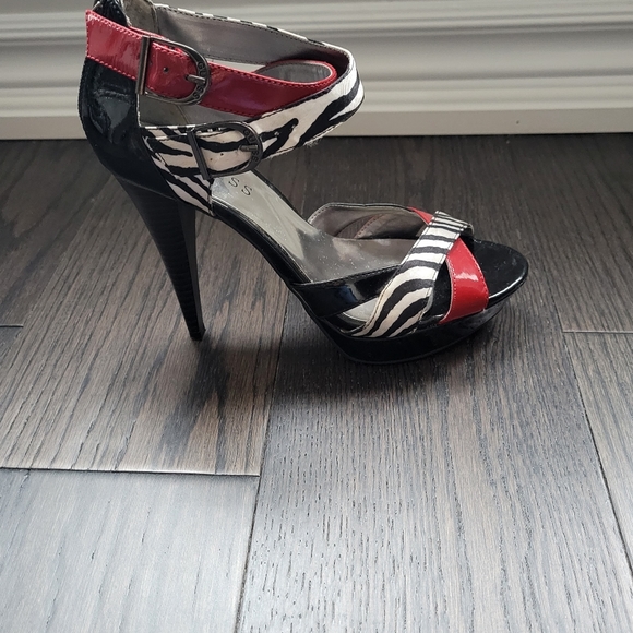 GUESS animal print heels - Picture 4 of 5